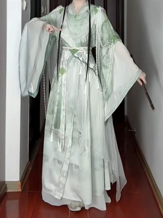 TGCF 古代中国漢服ドレス 伝統的な刺繍入り漢服セット カ - Anime Cosplay In Chinese のレビューと価格