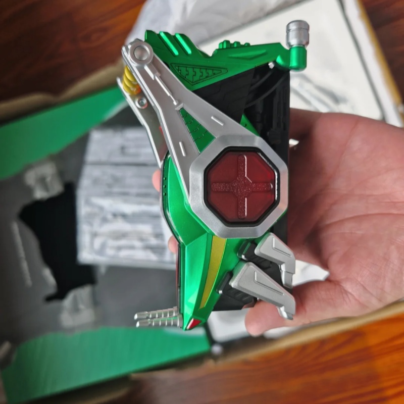 新品純正バンダイ製仮面ライダーカブト キックホッパー パンチ - Anime Cosplay Kamen Rider のレビューと価格