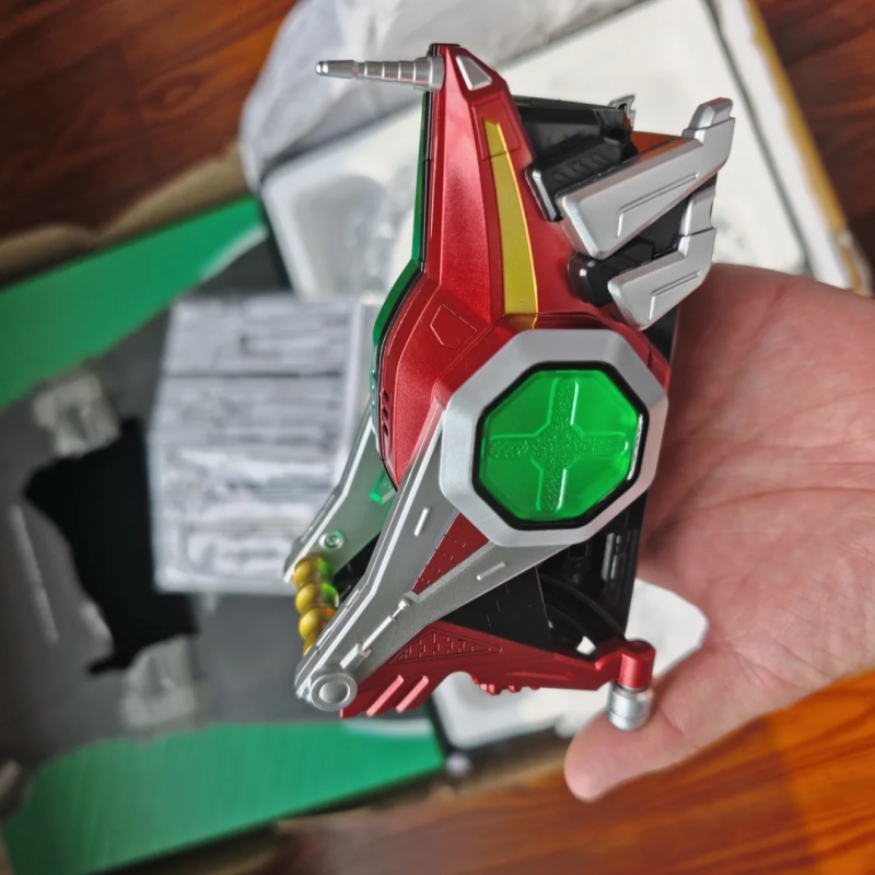 新品純正バンダイ製仮面ライダーカブト キックホッパー パンチ - Anime Cosplay Kamen Rider のレビューと価格